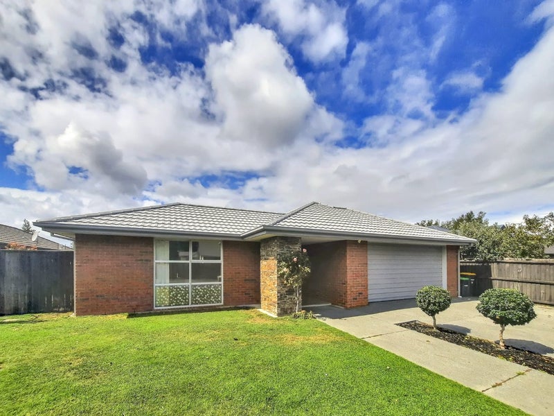 1 Crocus Lane, Aidanfield, Christchurch - Carousel 1