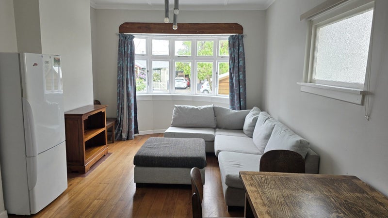 8 Roy Street, Newtown, Wellington - Carousel 1