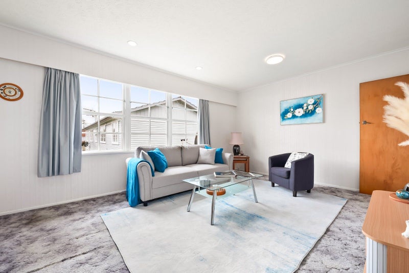 1/95 Whites Line East, Waiwhetu, Lower Hutt - Carousel 2