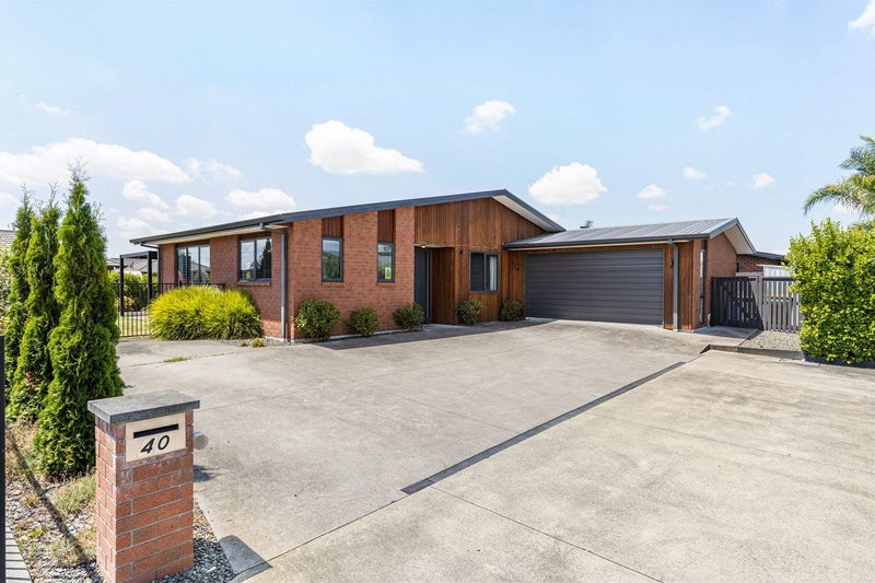 40 Jarrett Terrace, Leamington, Cambridge - Carousel 1