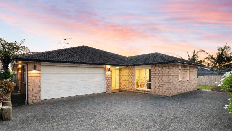 6 Waynes Place, Pukekohe, Pukekohe - Carousel 1