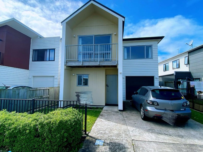 34 Tennille Street, Flagstaff, Hamilton - Carousel 1