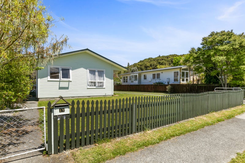 17 Kairanga Crescent, Wainuiomata, Lower Hutt - Carousel 1