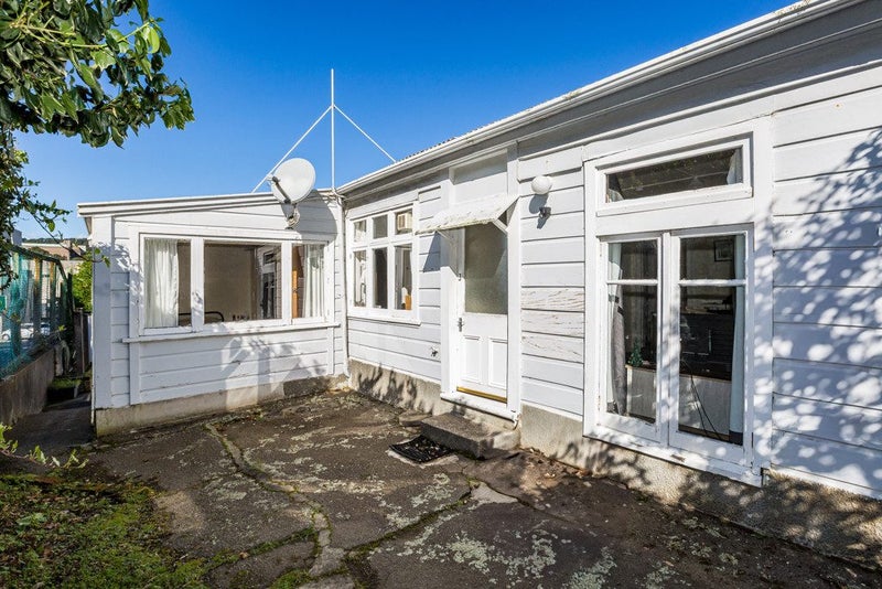 14 Arlington Street, Mount Cook, Wellington - Carousel 1