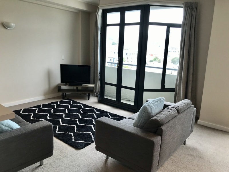 6D/16 Kent Terrace, Mount Victoria, Wellington - Carousel 2