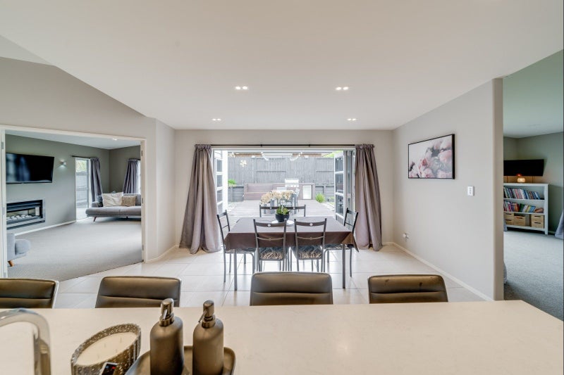 3 Blakewell Lane, Dinsdale, Hamilton - Carousel 2