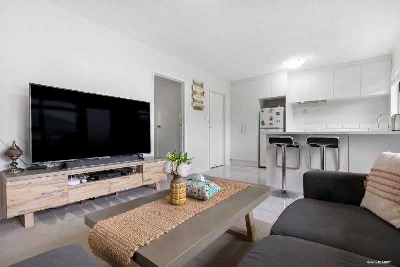 5A/0 Burnley Terrace, Sandringham, Auckland - Carousel 1
