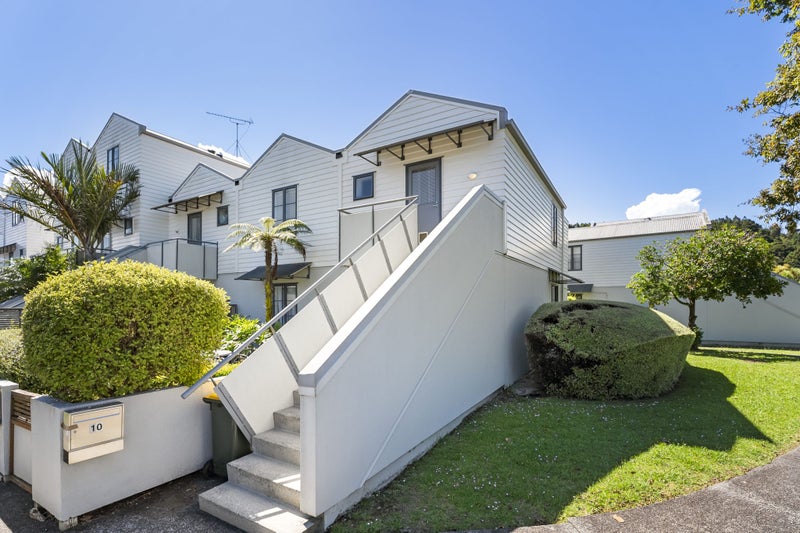 10/5 Carolina Place, Albany, North Shore City, Auckland - Carousel 1