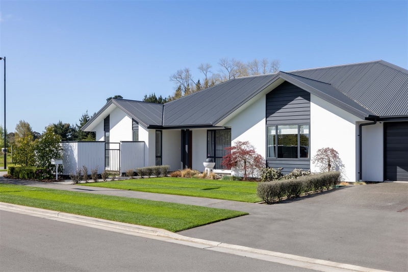 20 Dunlops Crescent, MARSHLAND, CHRISTCHURCH - Carousel 1