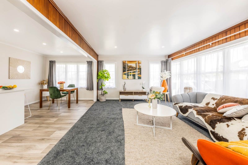 31 Velvet Crescent, Otara, Auckland - Carousel 2