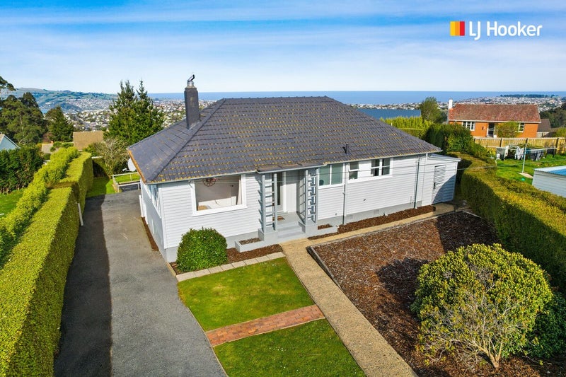 5 Ellersley Street, Halfway Bush, Dunedin - Carousel 1