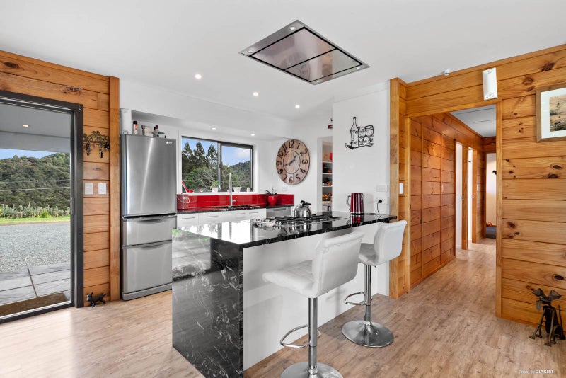 87 Axtens Road, Bombay - Carousel 1