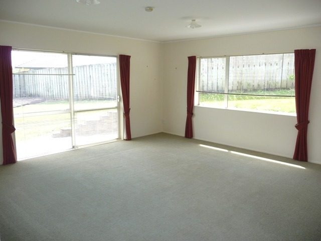 14 Ellenbury Place, Stanmore Bay, Whangaparaoa - Carousel 2