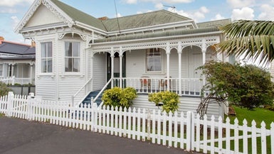 42 Calliope Road, Devonport, Auckland - Carousel 1