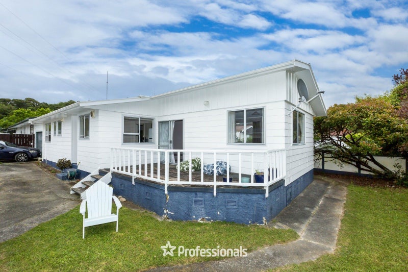 2/71 Gemstone Drive, Birchville, Upper Hutt - Carousel 1