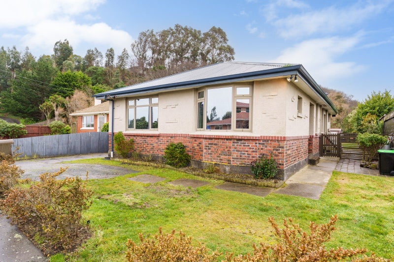 6 Marne Street, Andersons Bay, Dunedin - Carousel 1