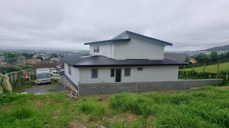 32 Lowburn Place, Clover Park, Auckland - Carousel 1