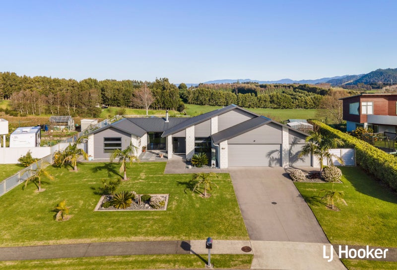 19 Athenree Heights, Athenree, Waihi Beach - Carousel 1