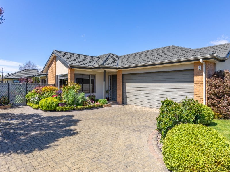 65 Kensington Drive, Taradale, Napier - Carousel 2