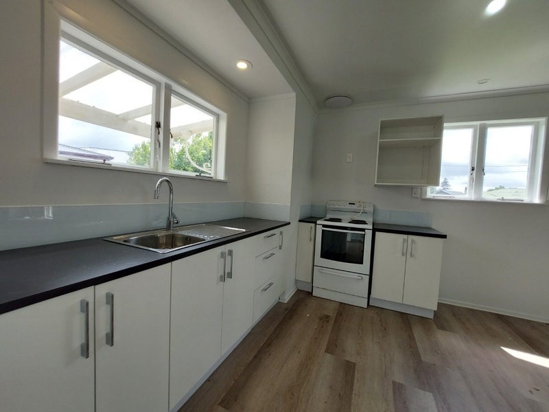 29 Carrington Avenue, Hillcrest, Hamilton - Carousel 2