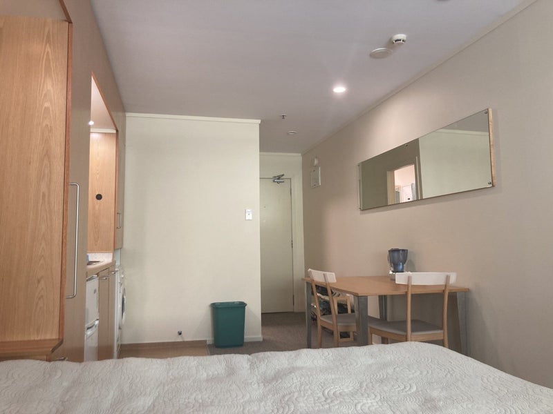 5F/35 Johnston Street, Wellington Central, Wellington - Carousel 2