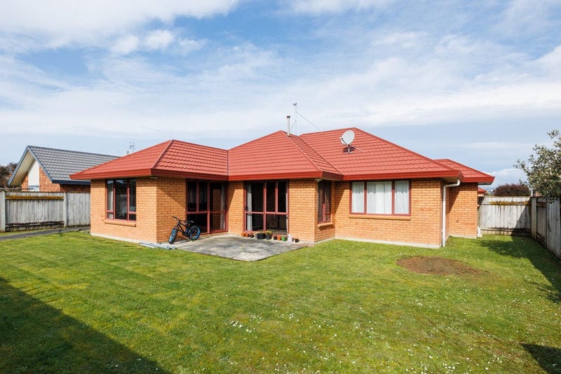 49 Branigan Parade, Kelvin Grove, Palmerston North - Carousel 2