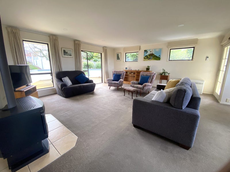 63A Ngatiawa Street, One Tree Hill, Auckland - Carousel 2