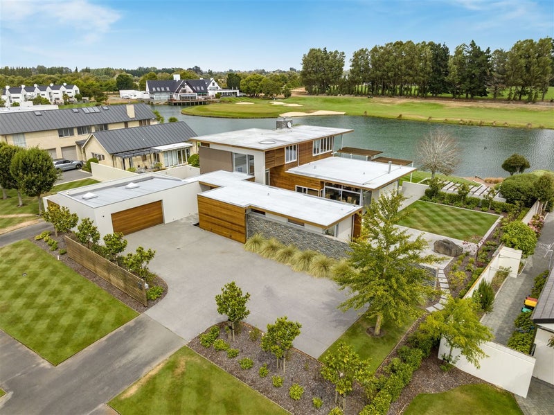 7 Mayfly Lane, Northwood, Christchurch - Carousel 2