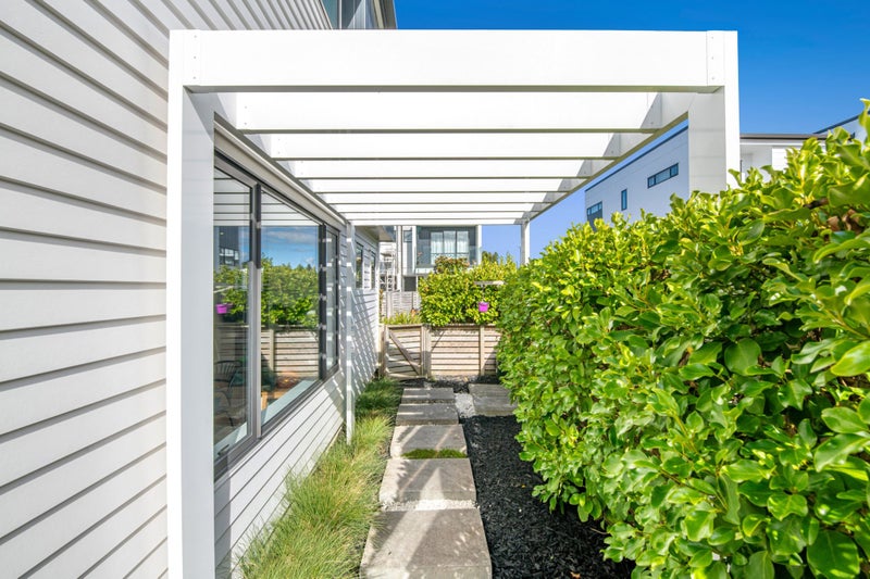 51 Carder Court, Hobsonville, Auckland - Carousel 2
