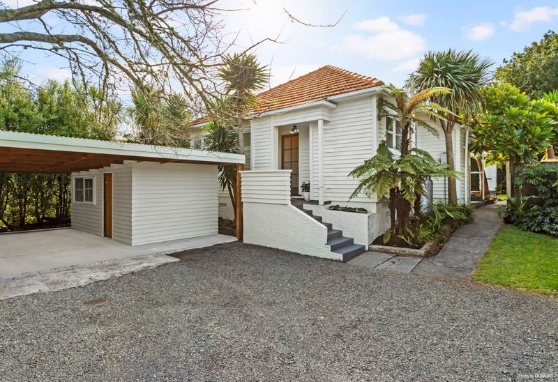 9 Beatrix Street, Avondale, Auckland - Carousel 13