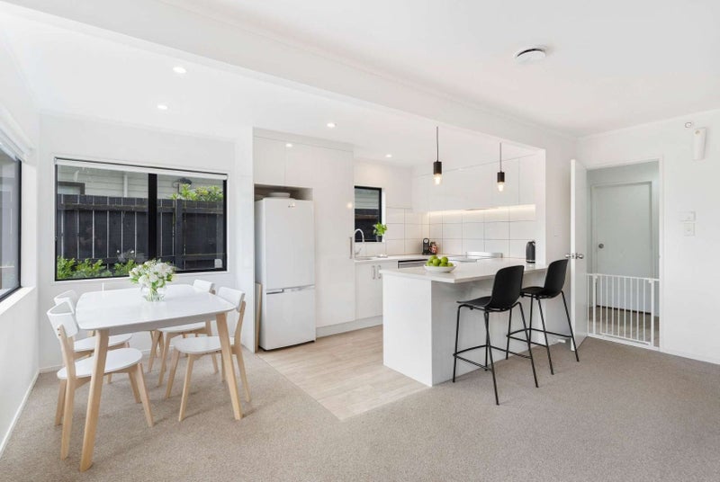 2/42 Eaglehurst Road, Ellerslie, Auckland - Carousel 1