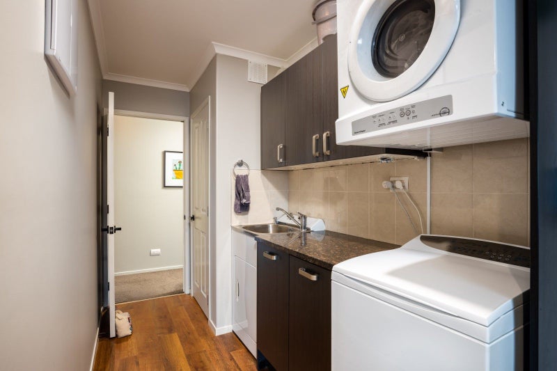 24 Ainslee Street, Highlands Park, New Plymouth - Carousel 28