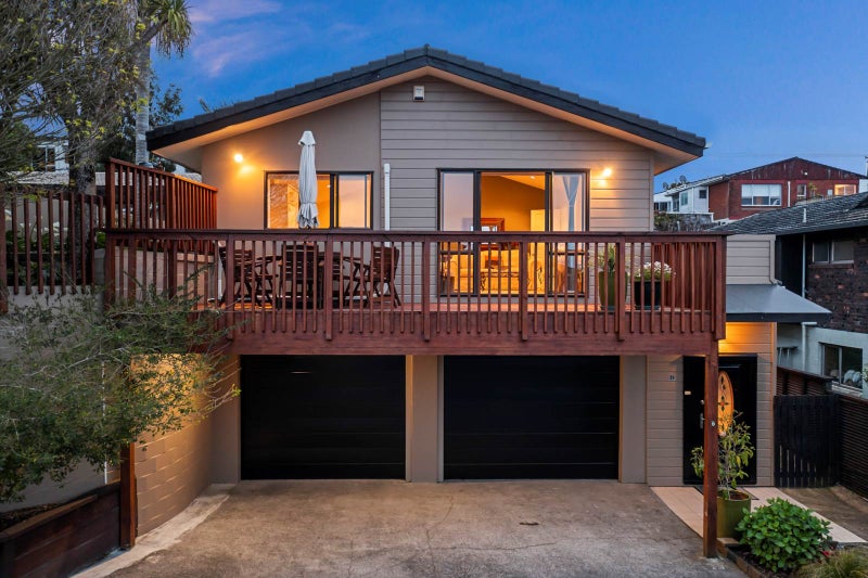 17D Nui Mana Place, Te Atatu South, Auckland - Carousel 2