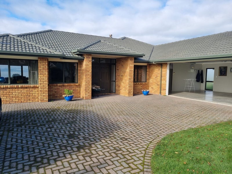 476 Oturoa Road, Hamurana - Carousel 1