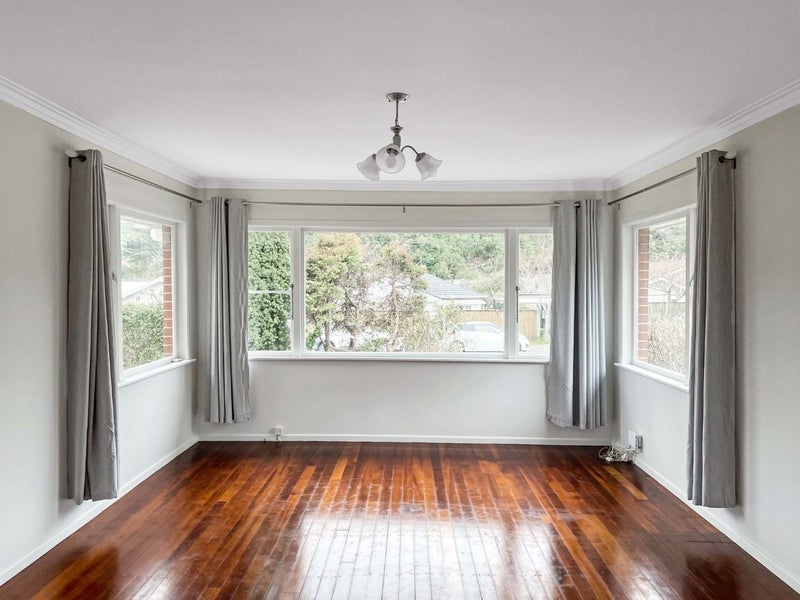 351 Karori Road, Karori, Wellington - Carousel 2