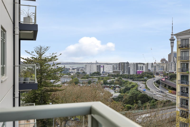 5C/8 Howe Street, Freemans Bay, Auckland - Carousel 2