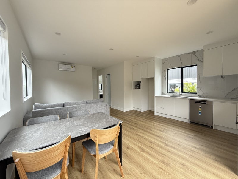 77 Kewa Road, Albany Heights, Auckland - Carousel 2