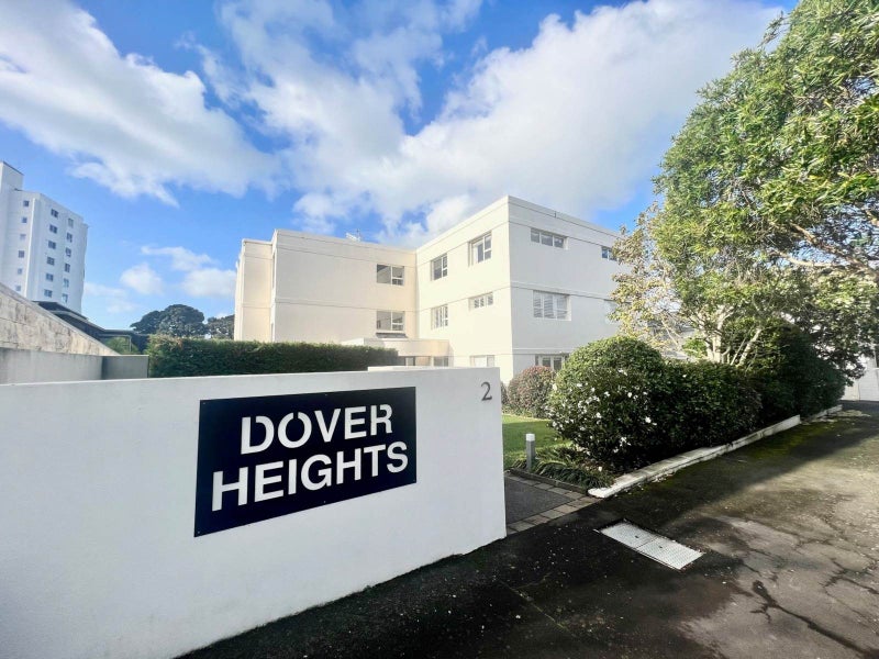 4/2 Crescent Road, Parnell, Auckland - Carousel 2