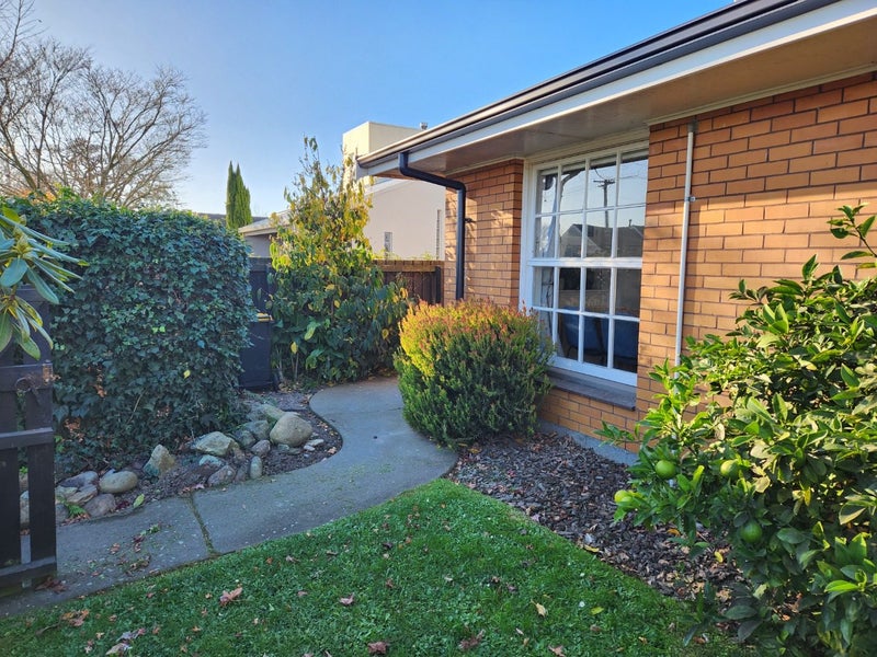 14 Tomes Road, St Albans, Christchurch - Carousel 1