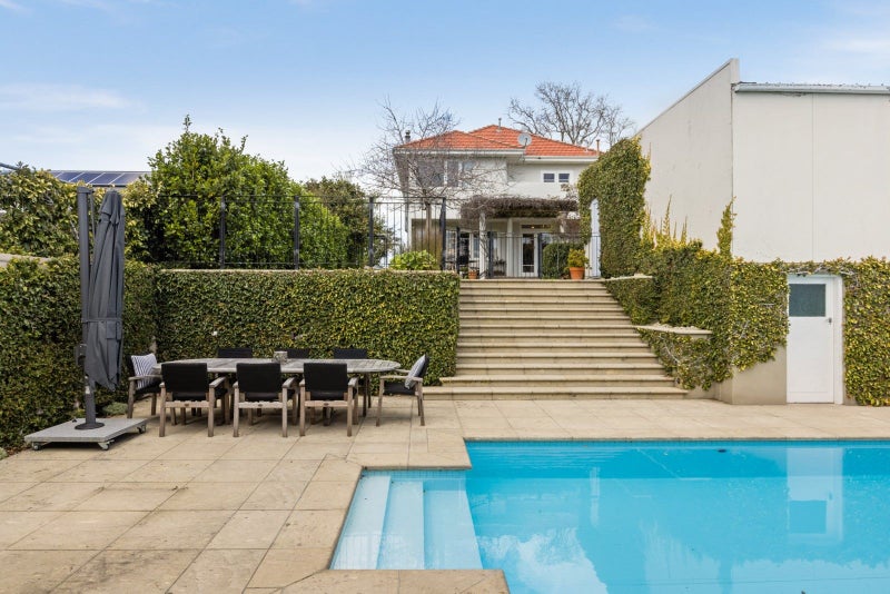 9 Cobden Road, Bluff Hill, Napier - Carousel 1