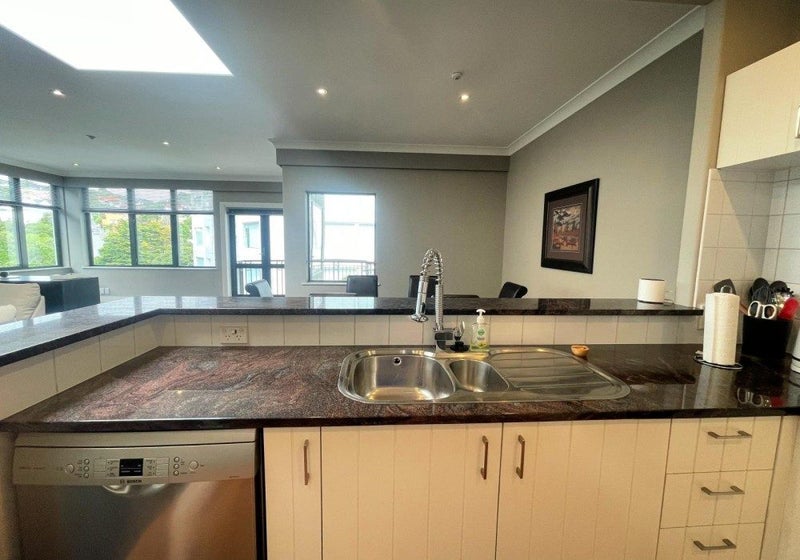 8C/16 The Terrace, Wellington Central, Wellington - Carousel 2