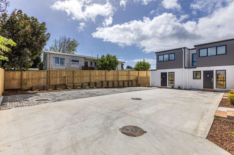 1F Bellville Drive, Clendon Park, Auckland - Carousel 7