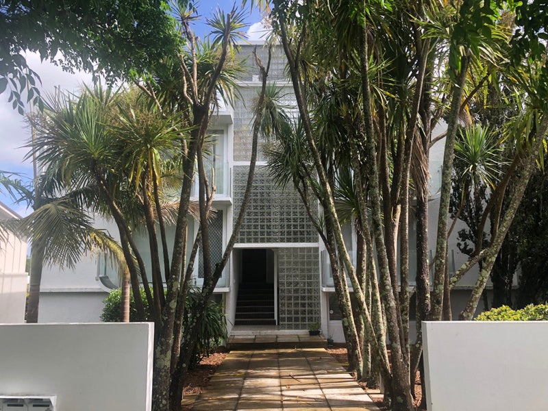 9E Emmett Street, Herne Bay, Auckland - Carousel 1