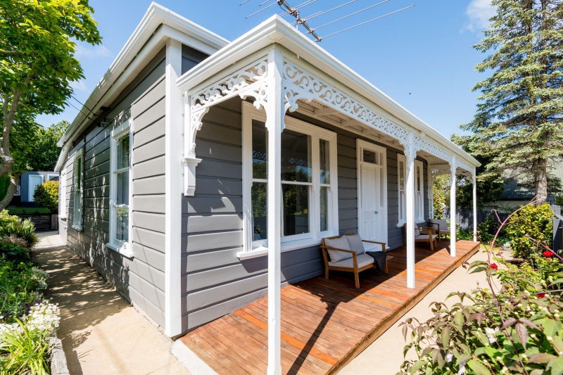 1 Benfell Street, Green Island, Dunedin - Carousel 1
