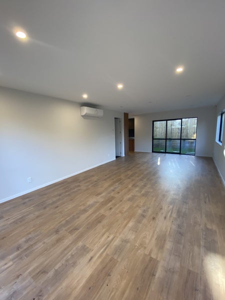 54C Kitchener Road, Sandringham, Auckland - Carousel 2