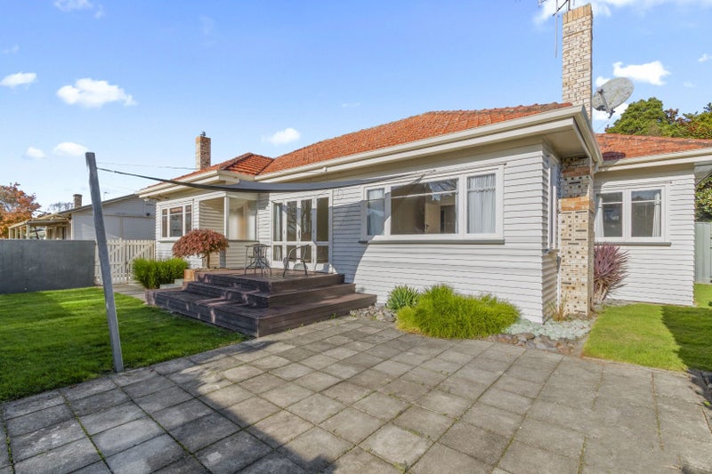 73 Maeroa Road, Maeroa, Hamilton - Carousel 1