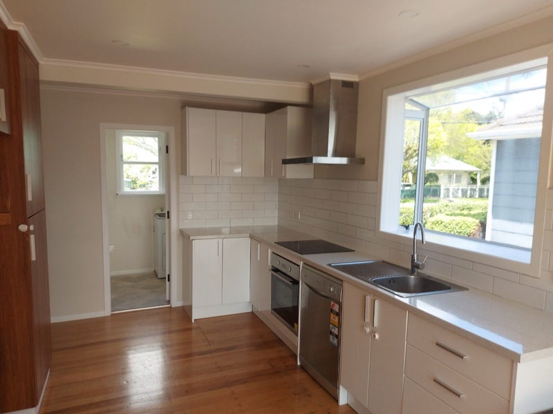 83 Naenae Road, Naenae, Lower Hutt - Carousel 2