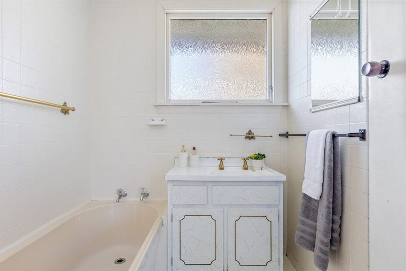 218 Yaldhurst Road, Avonhead, Christchurch - Carousel 12