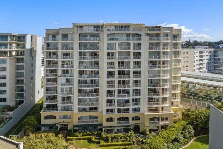 1003/8 Middleton Road, Remuera, Auckland - Carousel 2