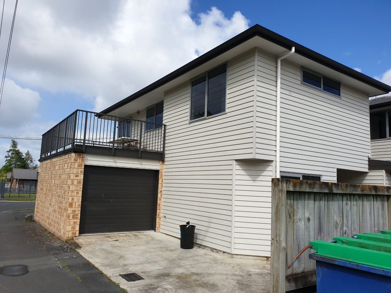 177 Knighton Road, Hillcrest, Hamilton - Carousel 2